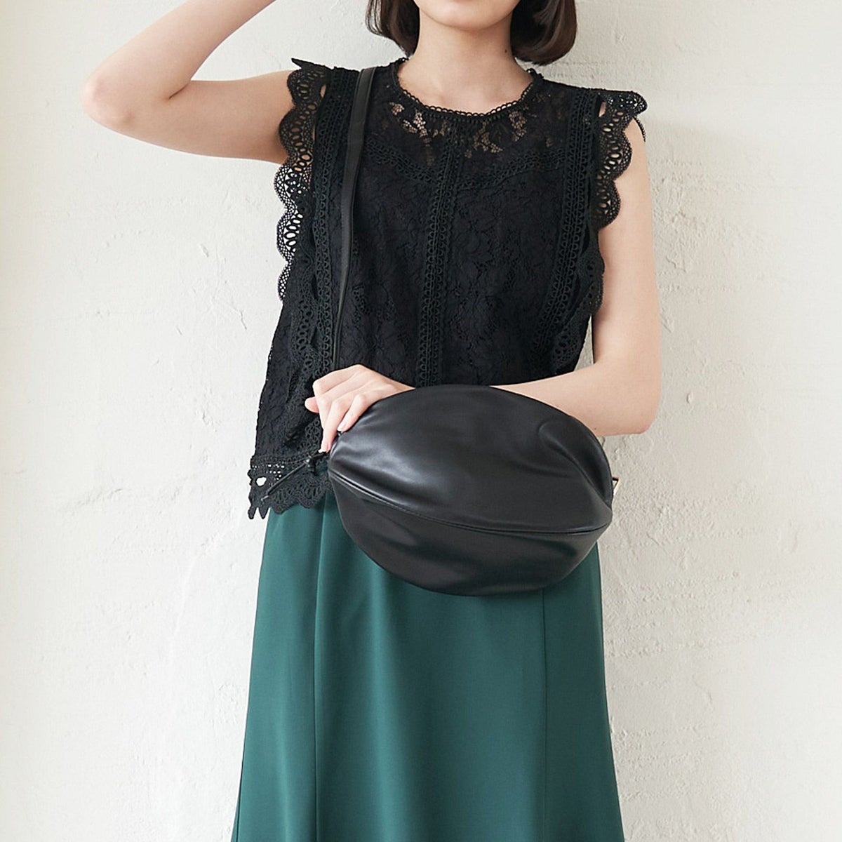 ころんと丸いショルダーバッグPUレザーポーチ