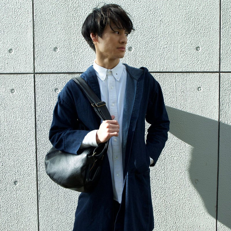 大人の本革リュックブラックL