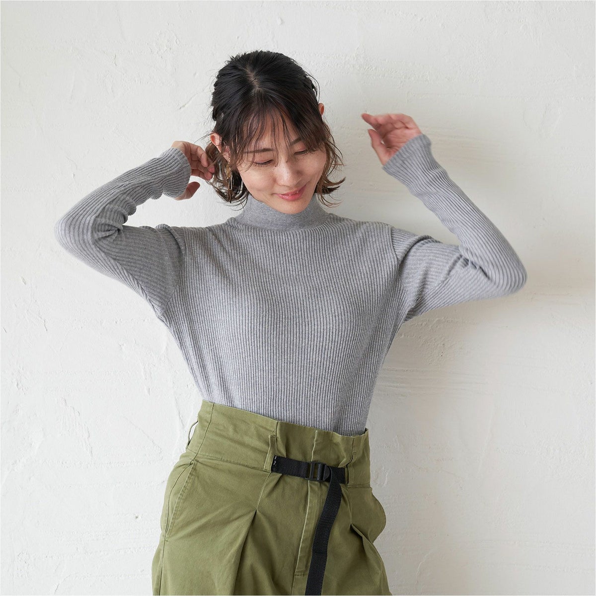 ベルト付きワイドパンツカーキ