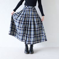 大人のチェック柄タックスカートもりのがっこう