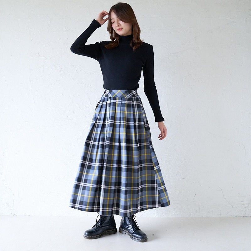 大人のチェック柄タックスカートもりのがっこう