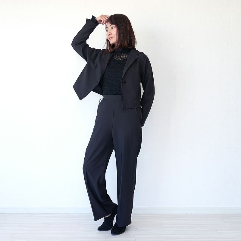 フォーマルパンツスーツレディースかわいい