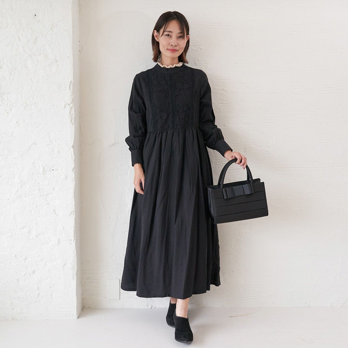 老舗店コラボのフォーマルバッグ大きめA4二つ折り収納