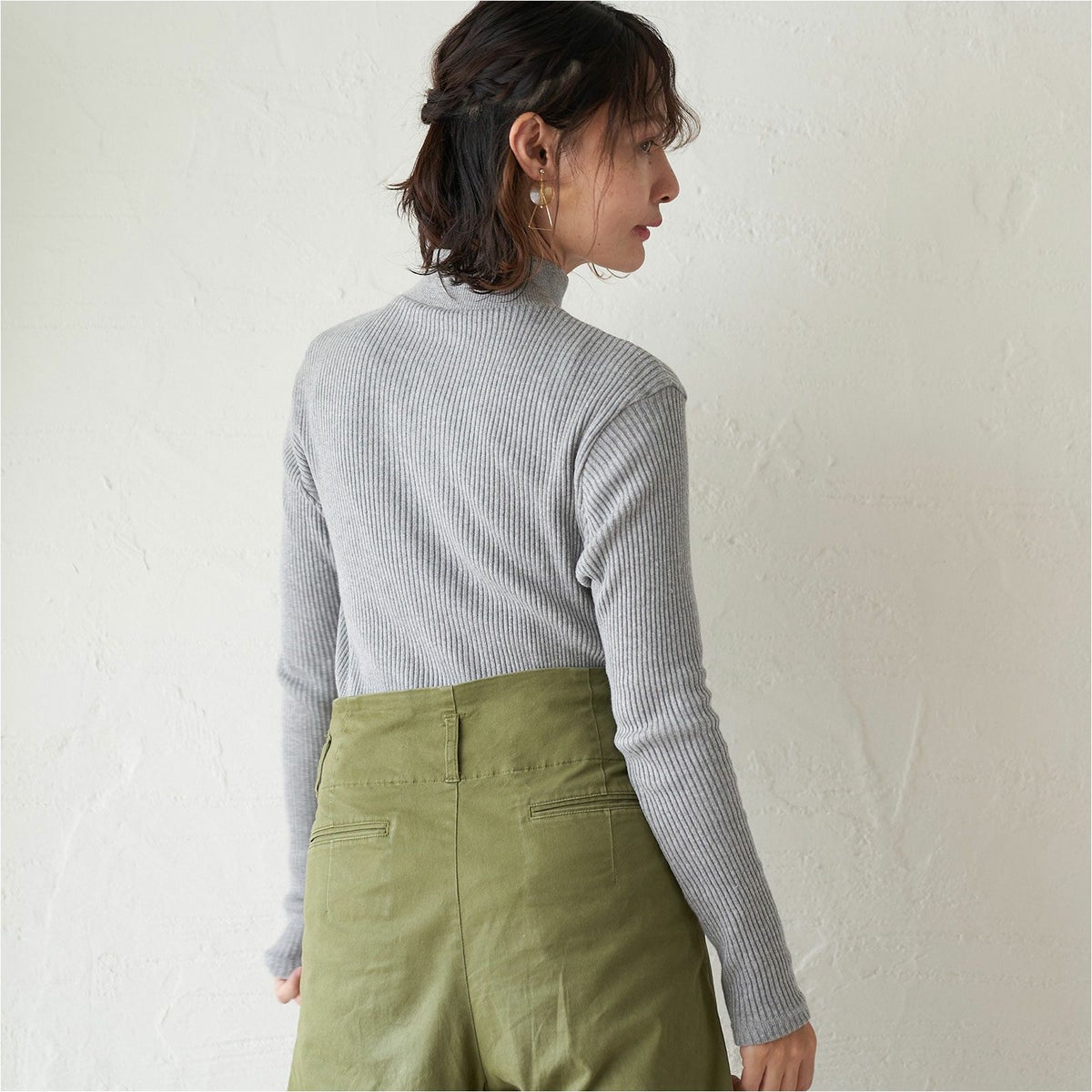 チクチクしないコットンハイネックタートル