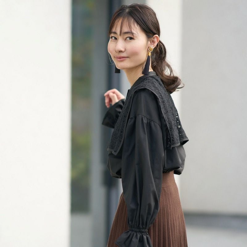 美品 ベティーズ ビッグカラーシャツ ショート丈 総柄 古着 長袖 ブラック 黒 BETTY'S BLUE - 美品 ベティーズ ビッグカラーシャツ ショート丈 総柄