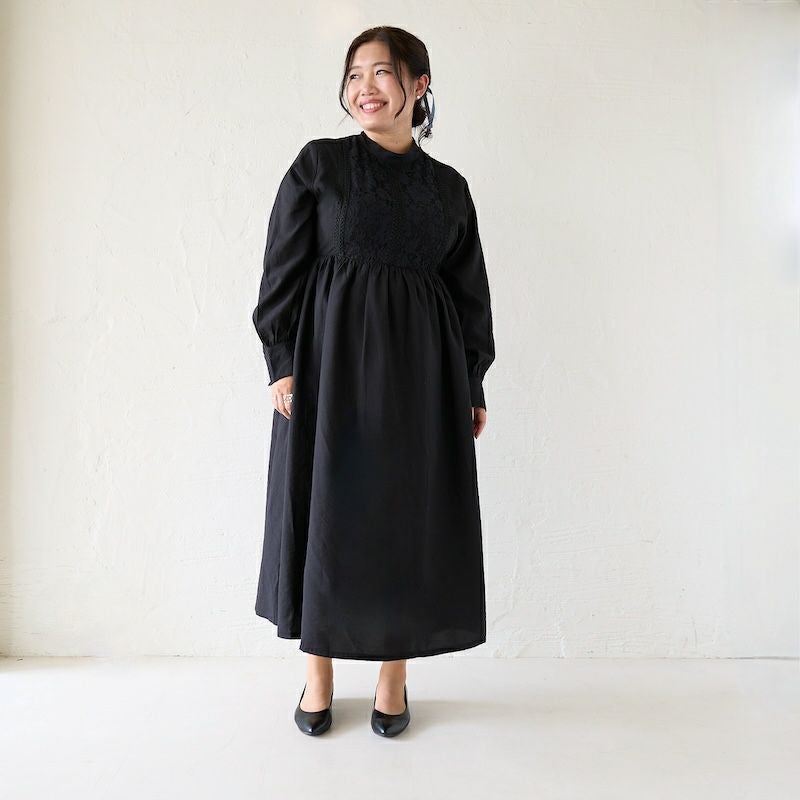 プラスサイズ レースが可愛いフォーマル長袖ワンピースドレス(ブラック