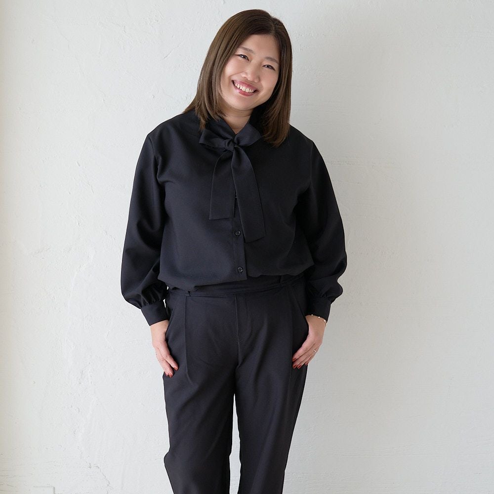 とろみ素材　日本製【theory luxe】長袖ボウタイブラウス　38 大きいサイズ とろみ素材ボウタイ長袖ブラウス（ブラック） | もりのが