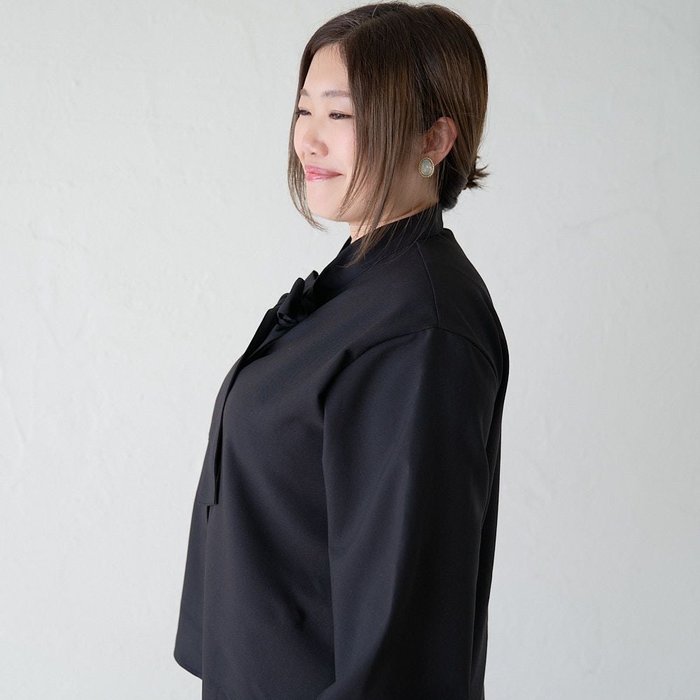 大きいサイズ とろみ素材ボウタイ長袖ブラウス（ブラック） | もりのが