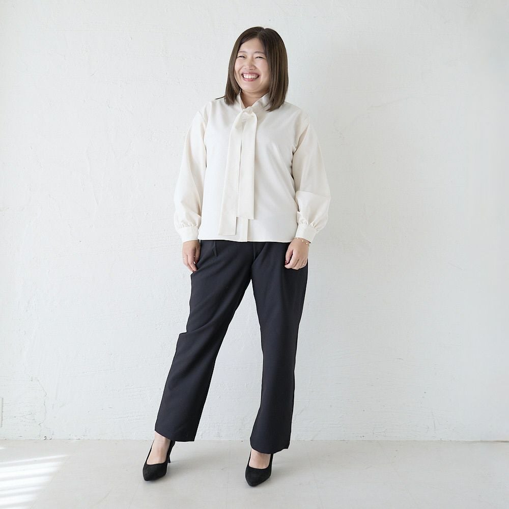 大きいサイズ とろみ素材ボウタイ長袖ブラウス（ホワイト） | もりのが