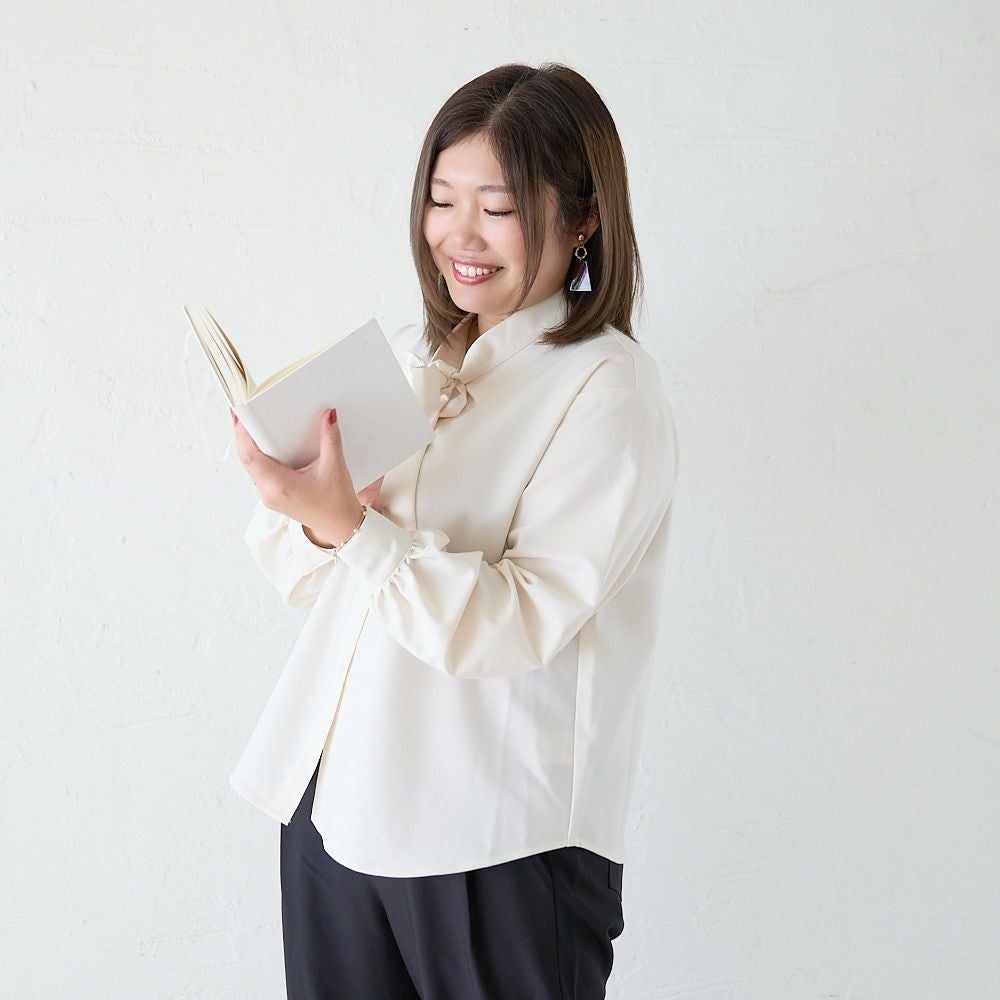 大きいサイズ とろみ素材ボウタイ長袖ブラウス（ホワイト） | もりのが