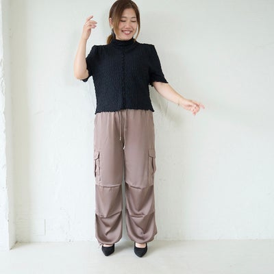 プラスサイズ サテンカーゴパンツ(くすみベージュ) | もりのがっこう公式