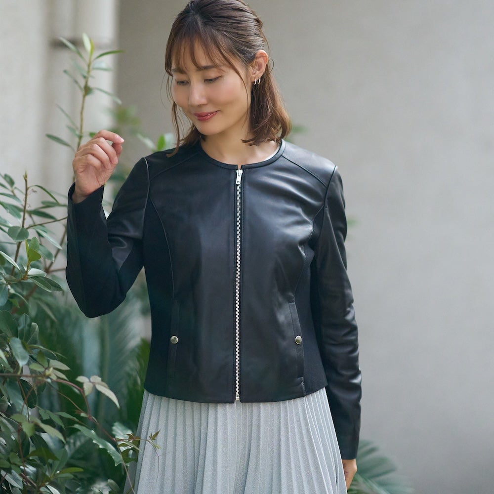 もりのがっこう ラムレザーノーカラージャケット ブラックの着用・ディテール写真