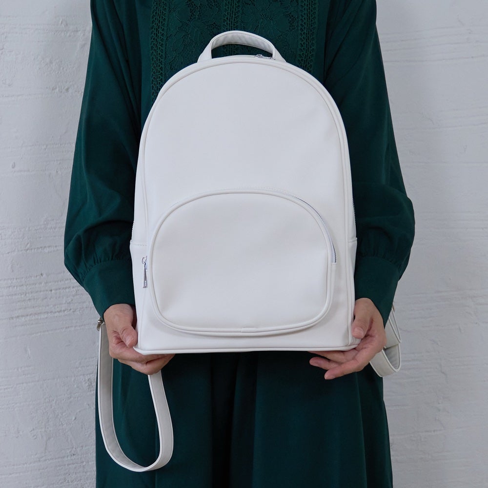 A4が入る軽量トリムリュック ホワイト